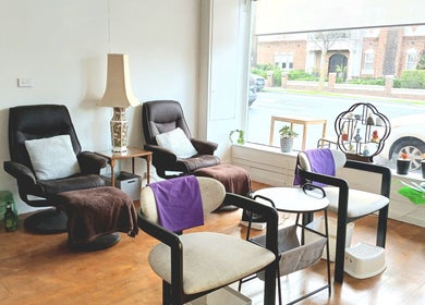 Relaxing chairs in Central Park Chinese Massage and Nails, Melbourne, Victoria, AU.