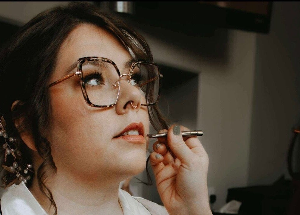 Makeup application at Daisy Lane Esthetics in Port Alberni, British Columbia, CA, enhancing natural beauty.