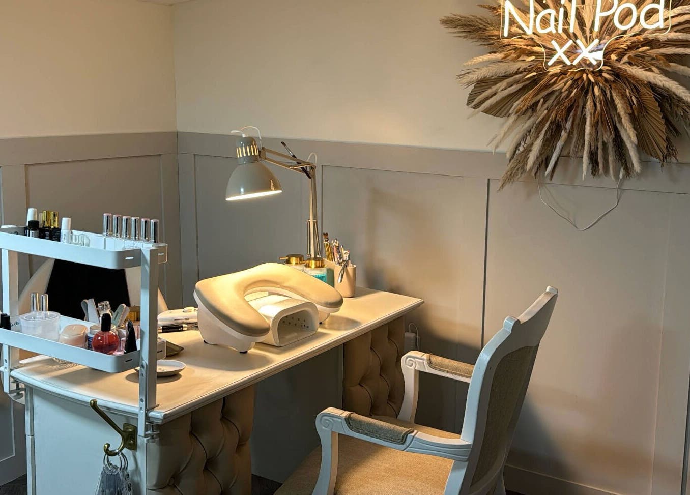 Nail Pod Derby offers a chic manicure station with plush seating in Derby, England, GB for a luxurious experience.