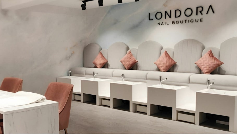 Londora Nail Boutique – obraz 1