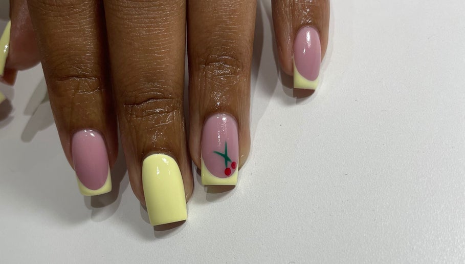 Elegant pastel nails by Glamorous Nails by Jd in Midrand, Gauteng, ZA featuring unique floral design.