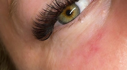 Eyelashes_eris image 3