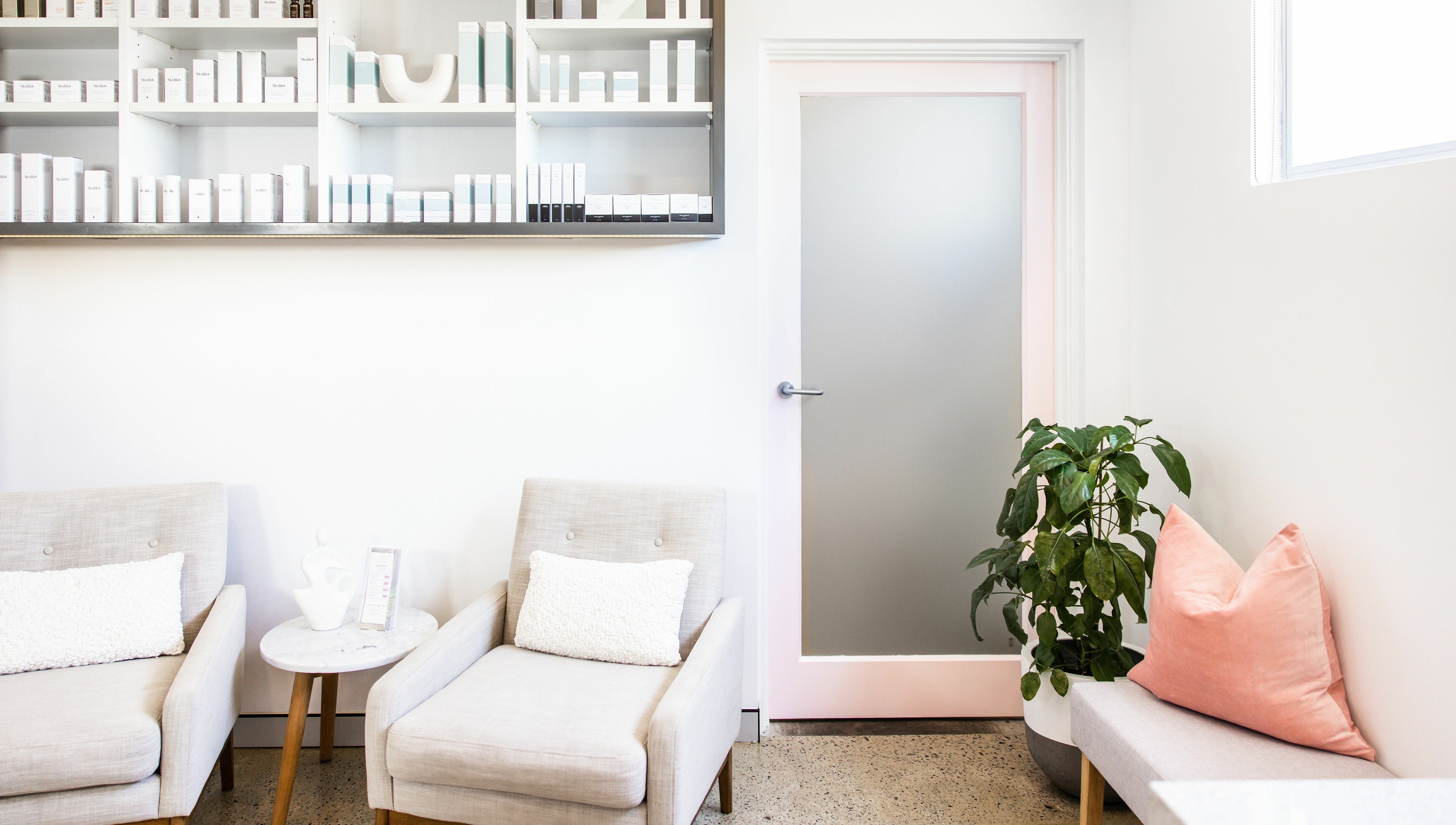 Inviting lounge at Sophie Austin Skin, Karrinyup, WA, AU with cozy seating and calming decor.