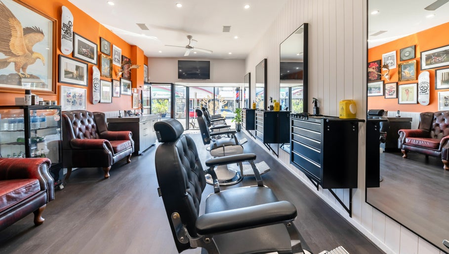 Cry Baby Barber Shop – kuva 1