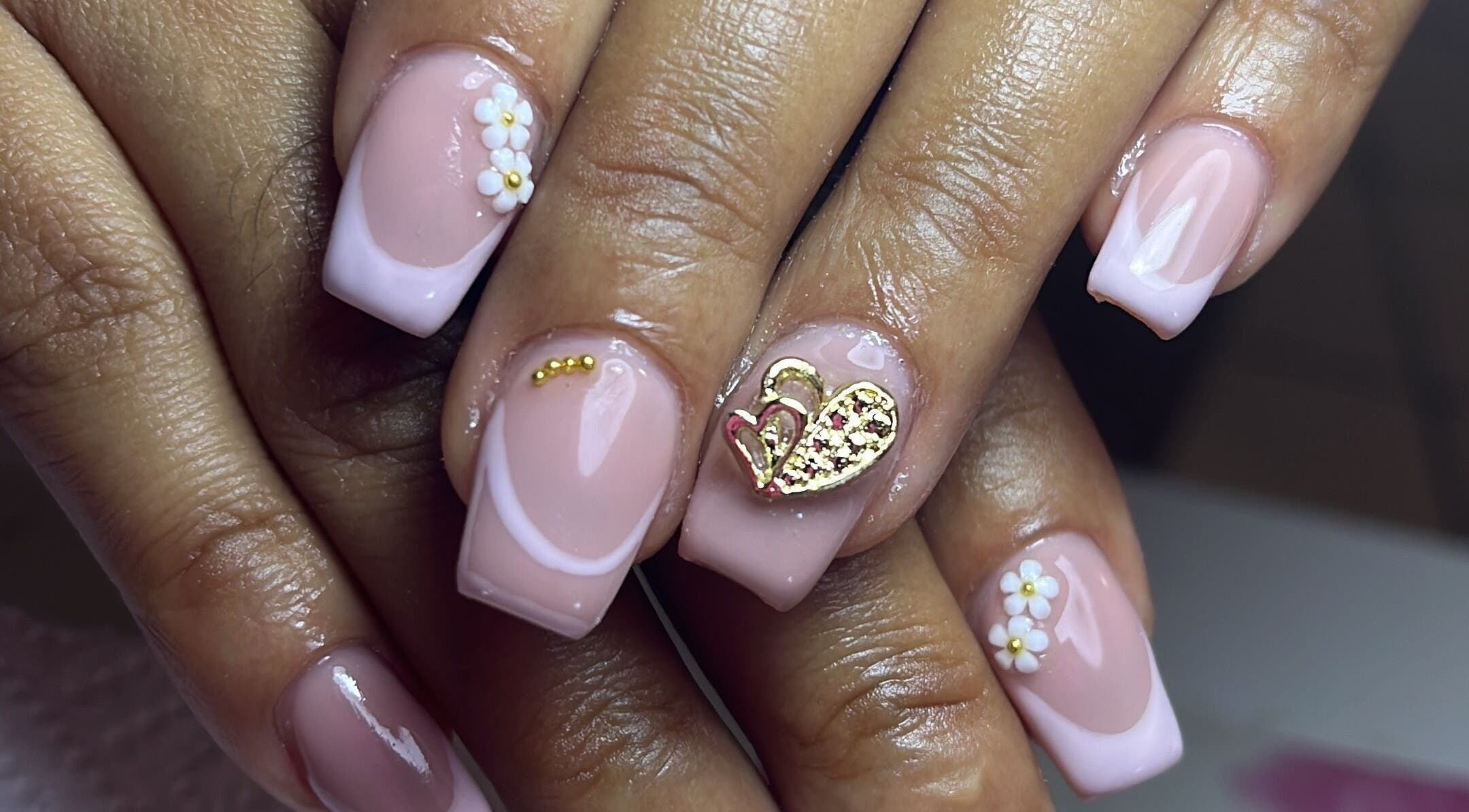 Elegant pink and gold nail art at nailsby courtney, Worcester, Western Cape, ZA.