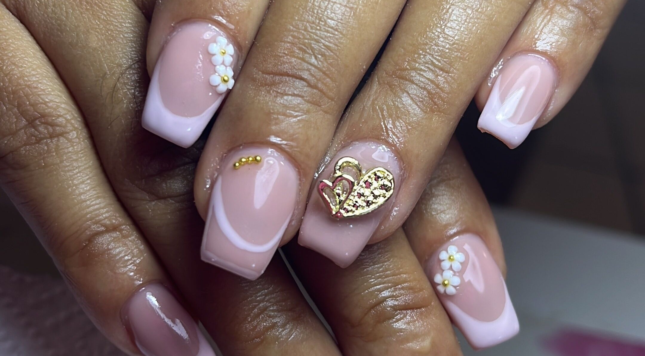 Elegant pink and gold nail art at nailsby courtney, Worcester, Western Cape, ZA.