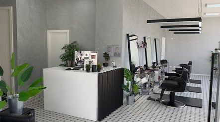Sinza Studio, bild 2