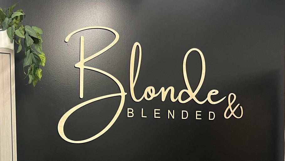 Blonde & Blended Hair Studio изображение 1