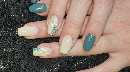 Dandelion Nail Studio изображение 3