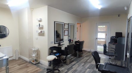 Nu U Hair, Aesthetics & Beauty Rooms