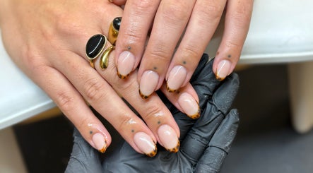 Elegant nail art at The Studio Nail Box, Cardiff, Wales, GB. Detailed leopard print design.