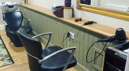 The Salon at Linley Green