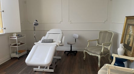 Governor's Court Massage Therapy
