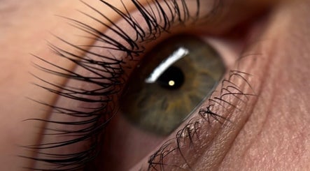 Idyll Lashes image 3