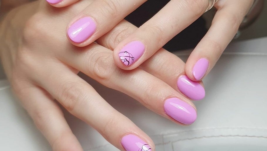 Madelaine Gonzalez - Nail Art Studio صورة 1