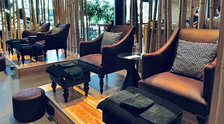 Elegant lounge seating at The Art of Nails Ponsonby, Auckland, Auckland, NZ offering a relaxing ambiance.