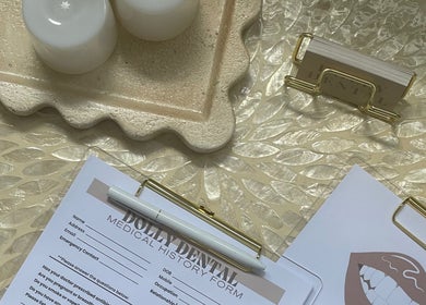 DOLLY DENTAL forms and decor at Maroochy River, Queensland, AU, showcasing teeth whitening services.