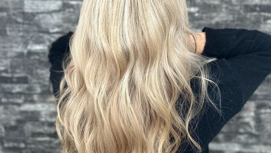 Blondees @ Lynmore image 1