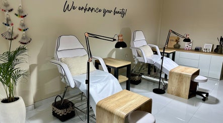 Kembali Nails & Beauty Studio's serene interior in Kab. Badung, Bali, ID offers a tranquil nail care experience.
