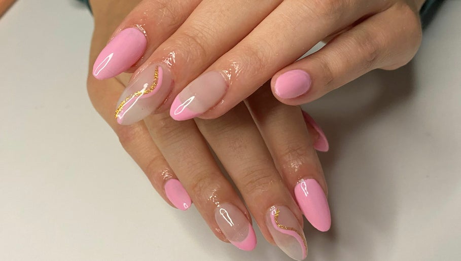 Nailz_ft.leah obrázek 1