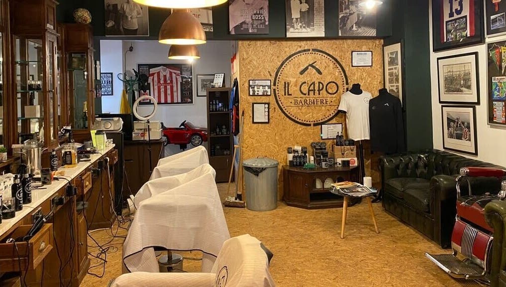 Il Capo Barbiere, a vintage-themed barbershop in Newcastle-under-Lyme, England, GB, showcasing classic style.