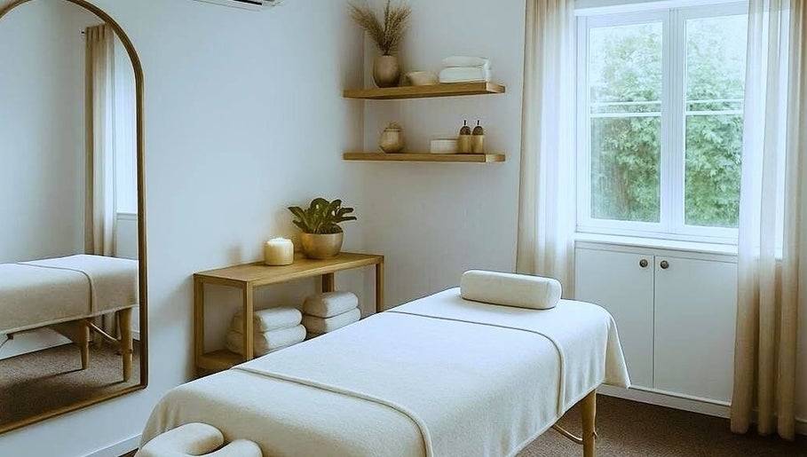 Relaxing massage room at Tina Magic | Home Service Muscat, Muscat, Muscat Governorate, OM with cozy decor.