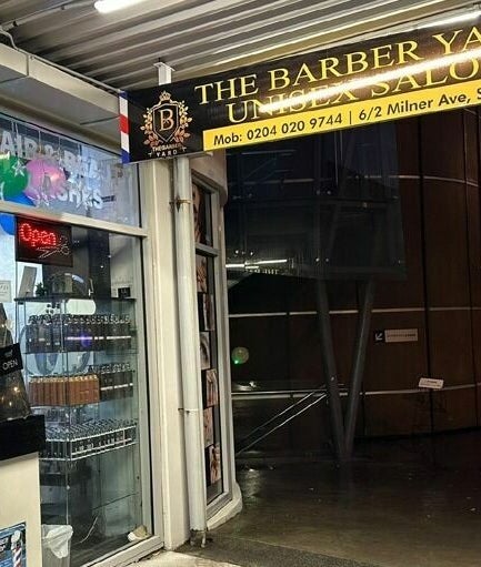 The Barber Yard Unisex Salon Silverdale – obraz 2