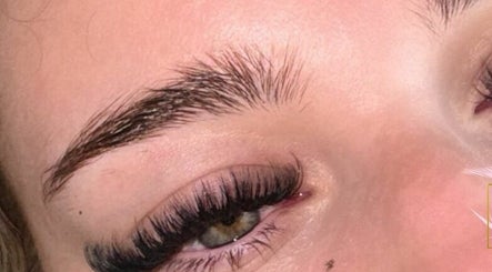 Pretty Little Lashes - By Cait billede 3