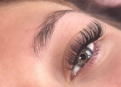 Close-up of professionally done lashes at Cait’s Lash Lounge in South Ockendon, England, GB.