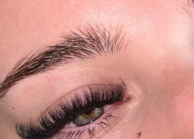 Close-up of styled lashes at Cait’s Lash Lounge, South Ockendon, England, GB.