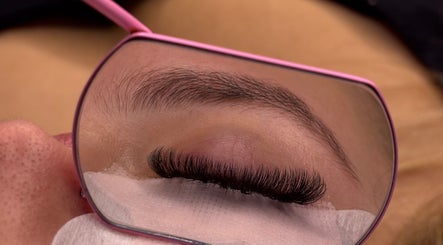 sb lash & co