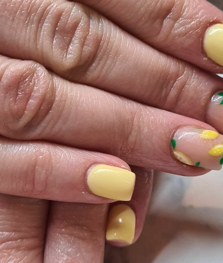 hình ảnh 2 của Nails by Crystal