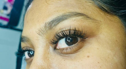 Timeless Lashes image 2