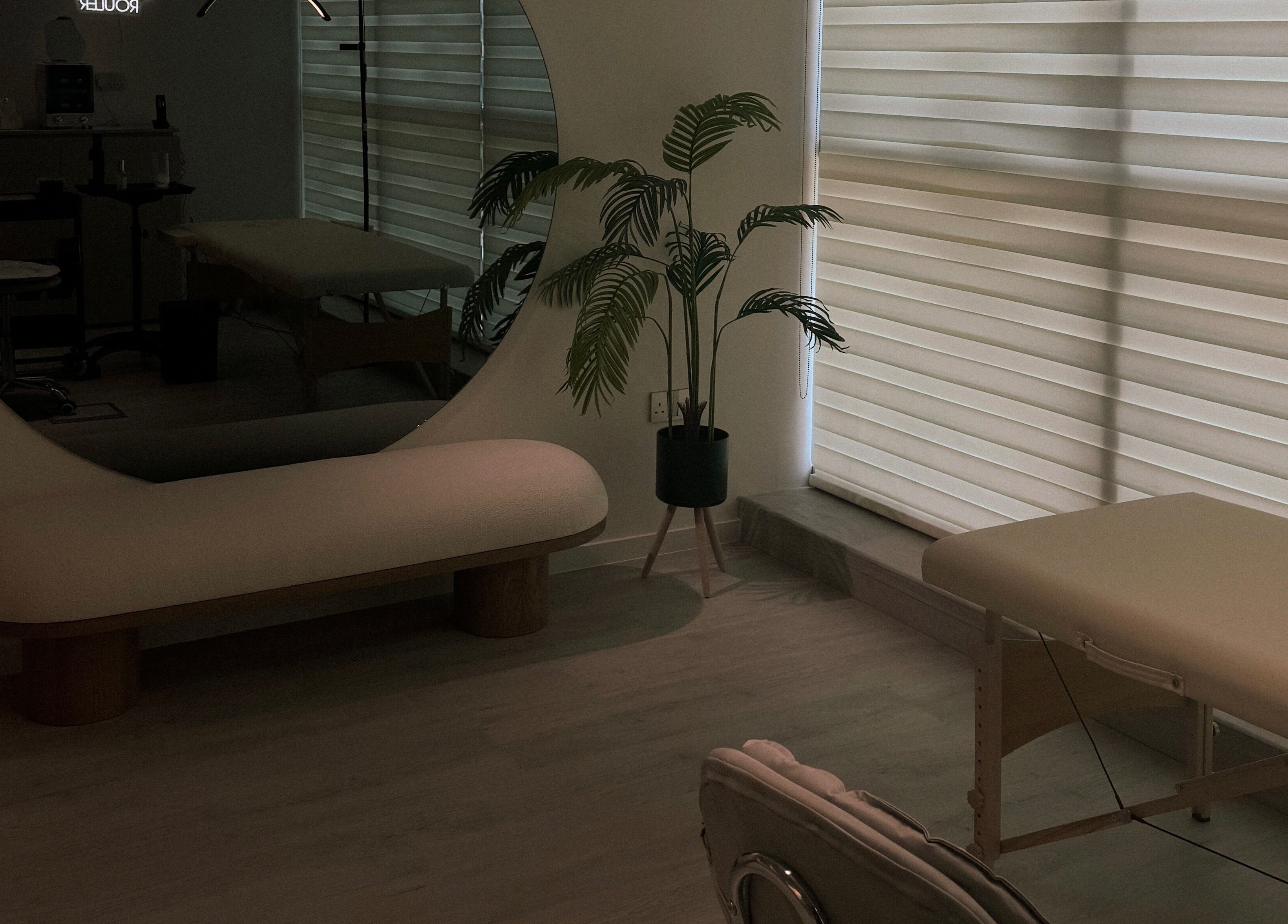 Elegant piercing room at Dr. Aisha Piercing, Dubai, Dubai, AE. Features a tranquil ambience and modern design.