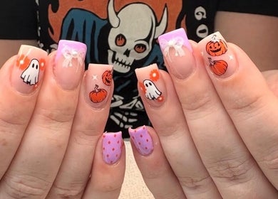 Halloween-themed nail art at Nails By Sheridan, Bucasia, Queensland, AU featuring ghosts and pumpkins.
