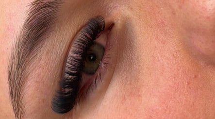 Image de Pampered lash 2