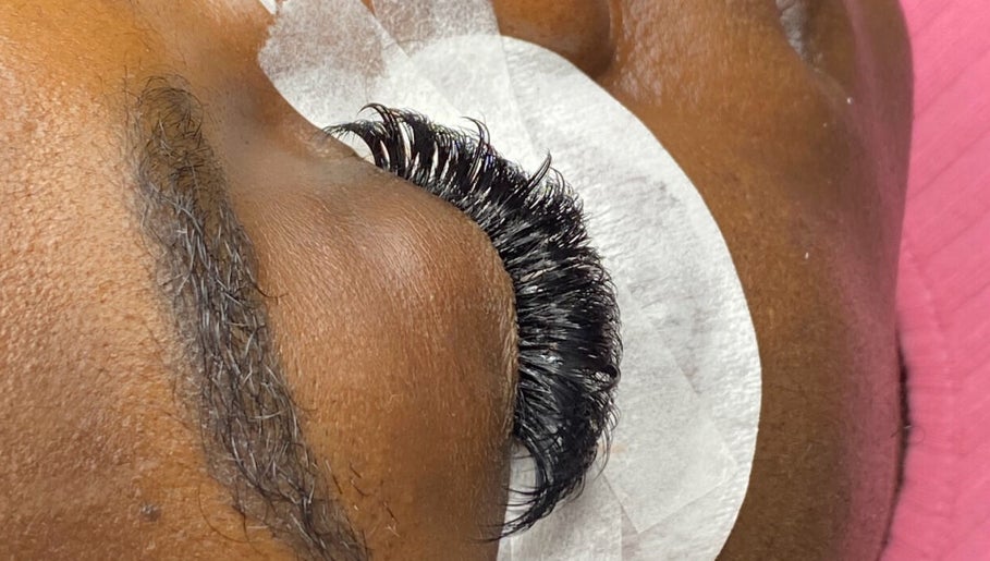 KKTC BEAUTY SALOON, bilde 1