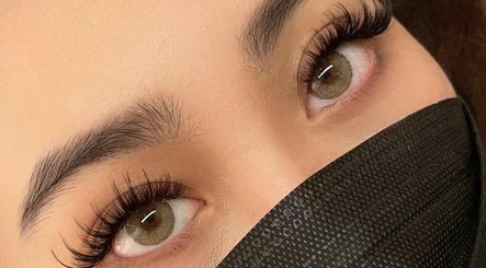 J&J Lash Studio image 2