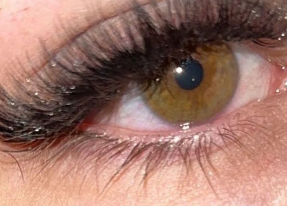 Closeup of expertly applied lashes at Mforrestlashes in Ayr, Scotland, GB, showcasing detailed beauty enhancements.