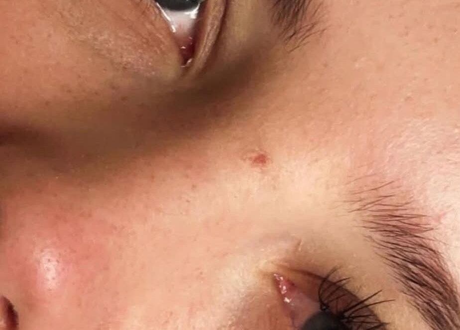 Close-up of eyelash application at Mforrestlashes in Ayr, Scotland, GB.