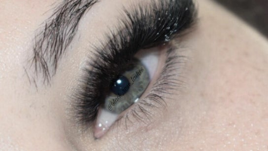 Black rose lashes