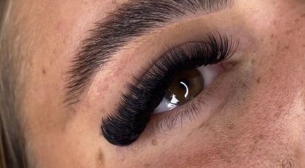 LusciousLashes.BKK image 3