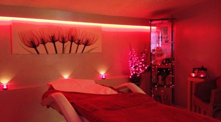 Halo Hair Beauty And Tanning