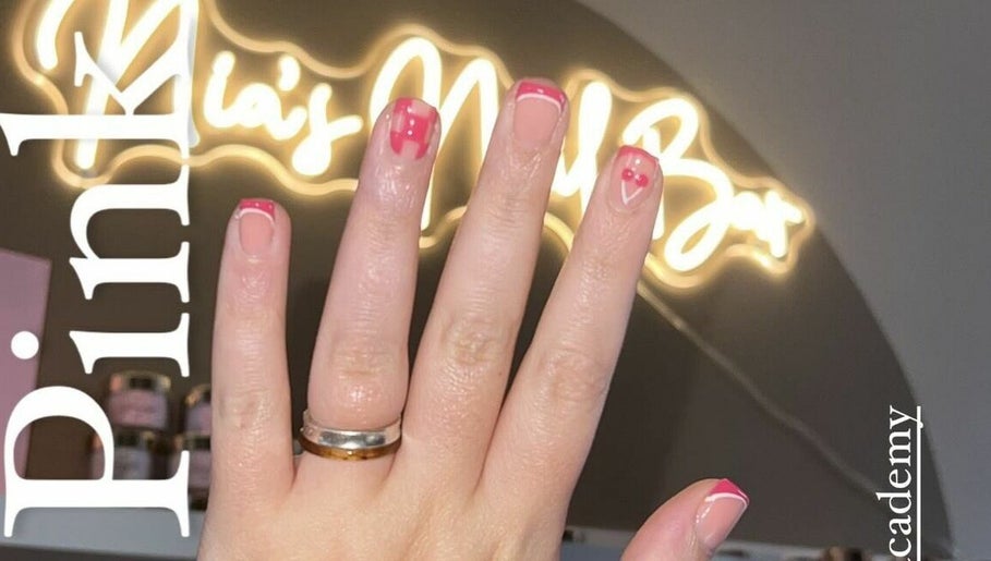 Nia’s Nail Bar image 1