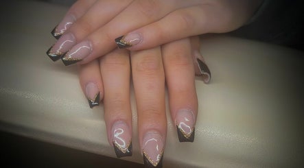 Nia’s Nail Bar image 3