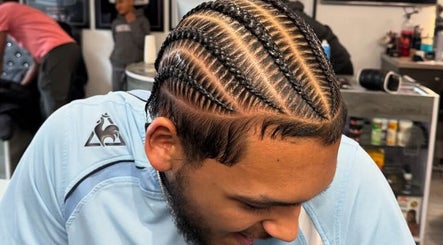 Chax Barbers image 2