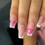 Sol_Nails