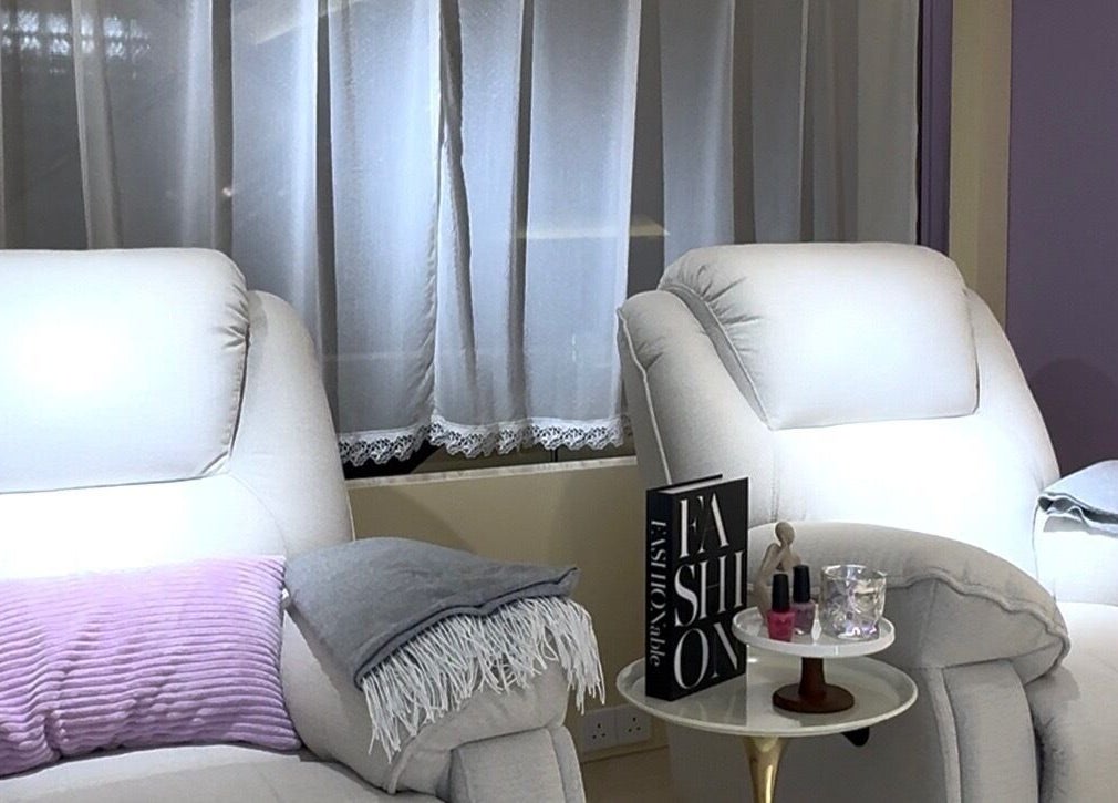 Relaxing lounge chairs in Shyunmija LOT10, Kuala Lumpur, Wilayah Persekutuan Kuala Lumpur, MY.