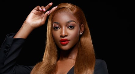 LaDina Hair image 2