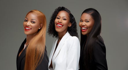 LaDina Hair image 3
